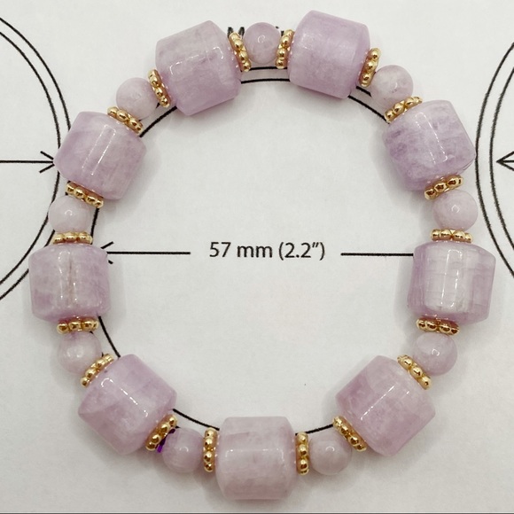 Nature Purple Spodum Quartz Bracelet - Picture 7 of 9